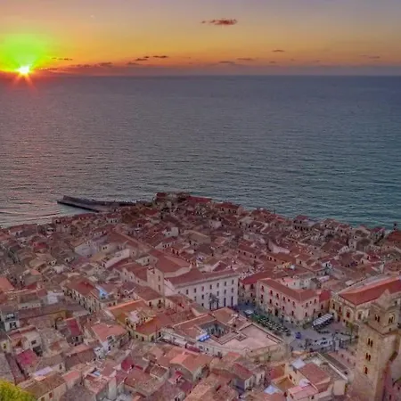La Dimora Di Adriana - A Few Steps From The Beach * Cefalu