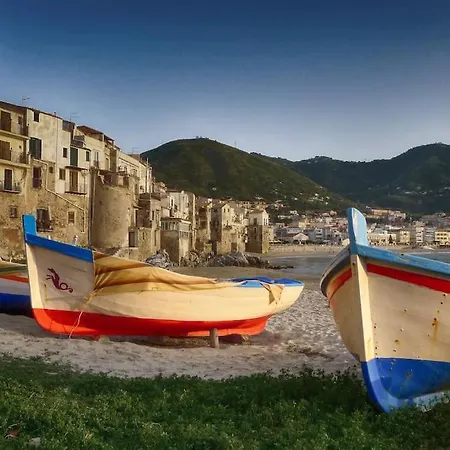 La Dimora Di Adriana - A Few Steps From The Beach Cefalu